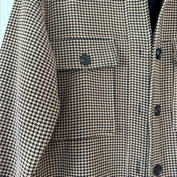 Houndstooth Patterned Jacket - Picture 2 of 4